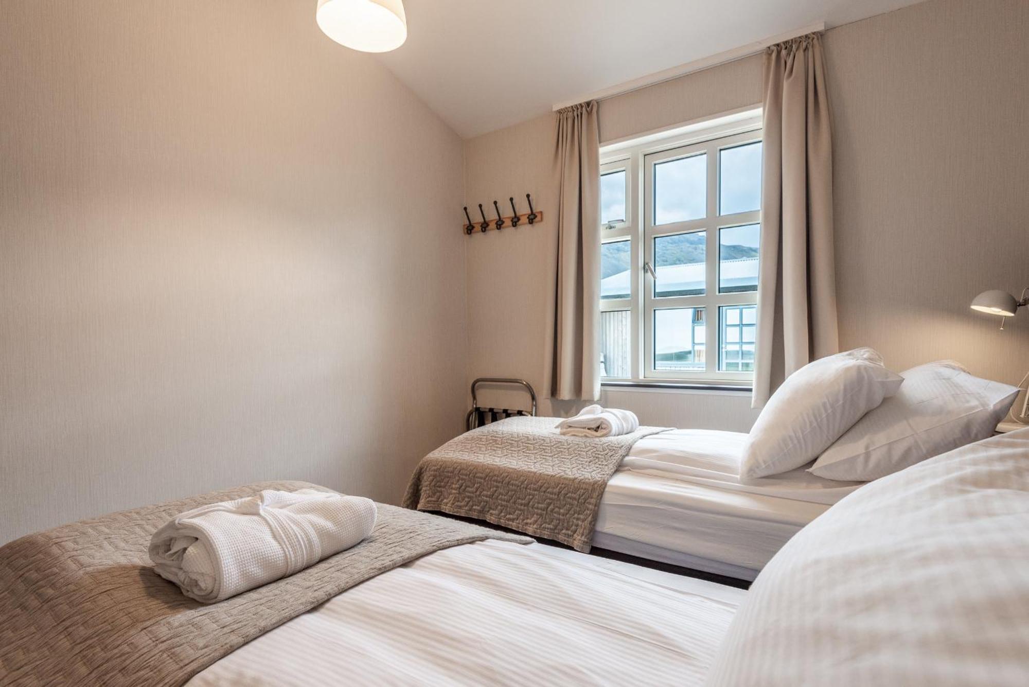 Boutique Hotel Anna By Ej Hotels Holt  Eksteriør billede