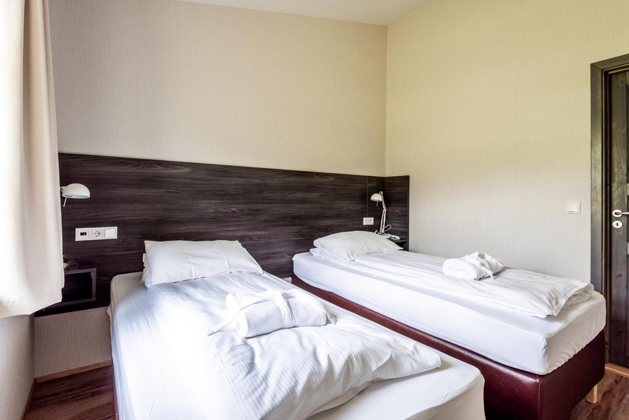 Boutique Hotel Anna By Ej Hotels Holt  Eksteriør billede