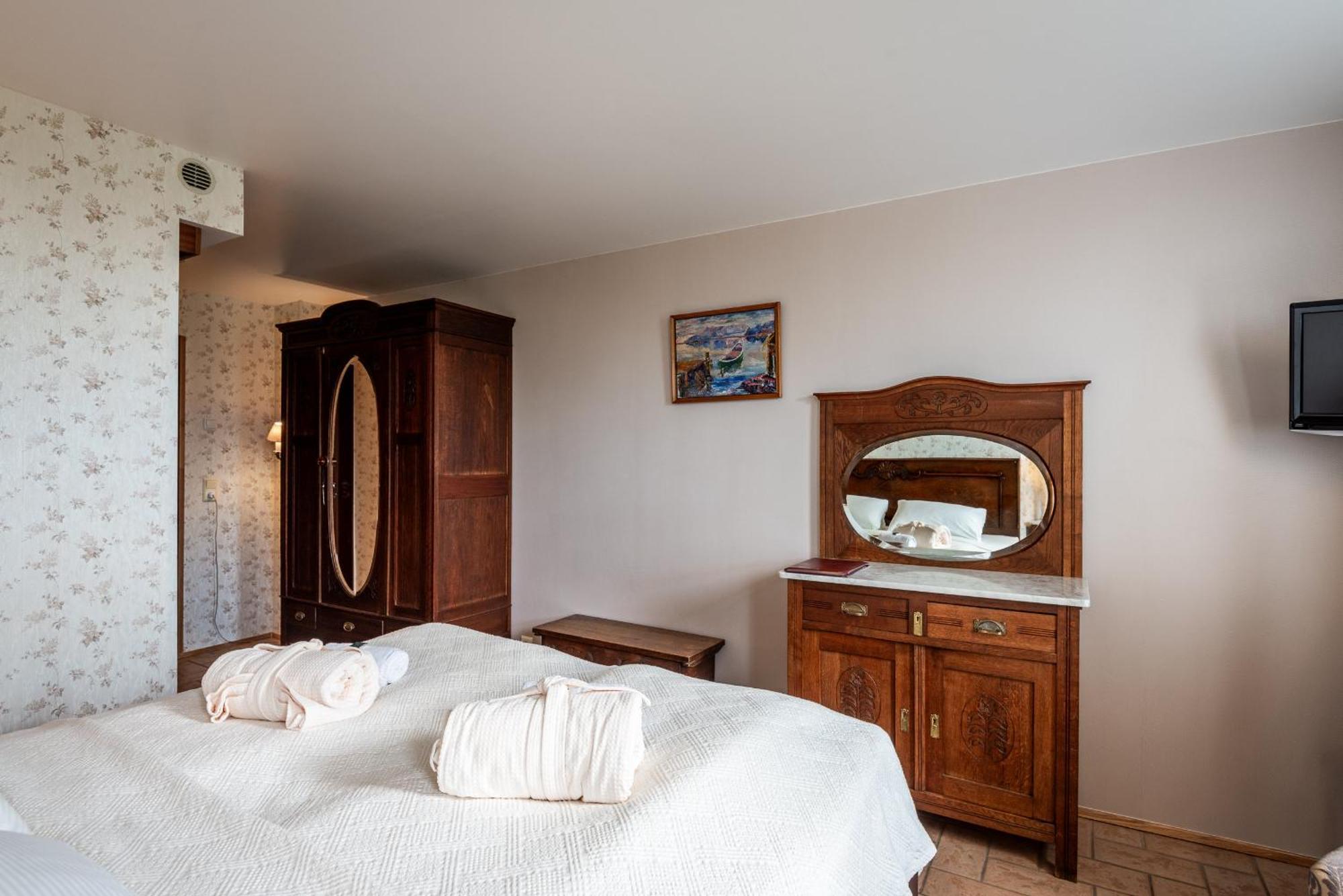 Boutique Hotel Anna By Ej Hotels Holt  Eksteriør billede