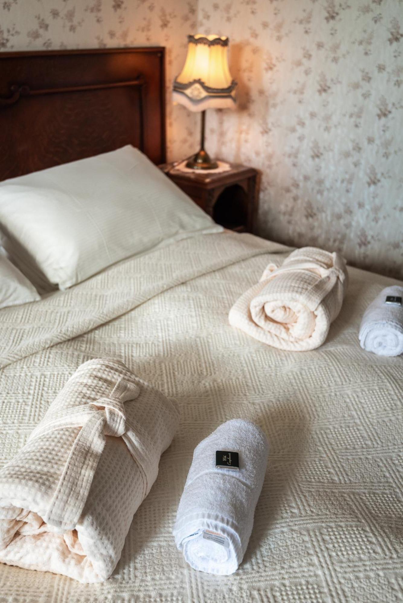 Boutique Hotel Anna By Ej Hotels Holt  Eksteriør billede
