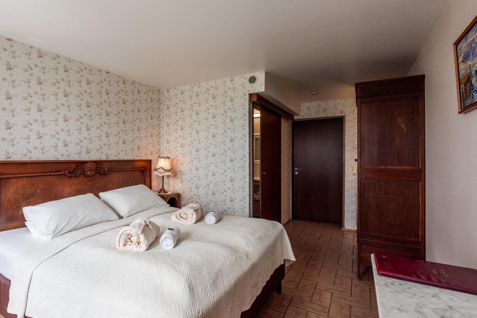 Boutique Hotel Anna By Ej Hotels Holt  Eksteriør billede